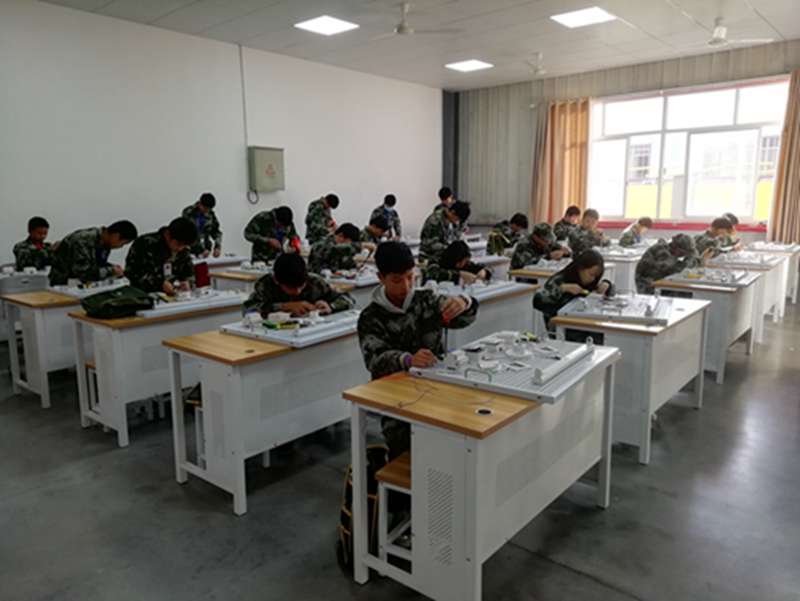 電力拖動(dòng)實(shí)訓(xùn)室