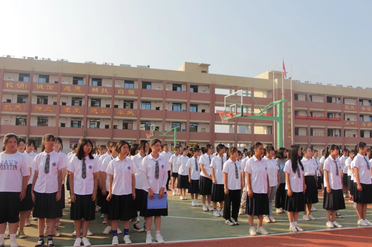 學(xué)生集會(huì)現(xiàn)場(chǎng)